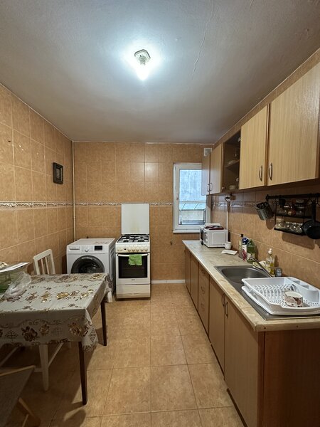 Drumul Taberei, str Valea Rosie, Bloc tip Z, bucatarie 9mp