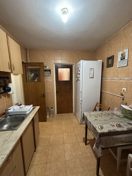 Drumul Taberei, str Valea Rosie, Bloc tip Z, bucatarie 9mp