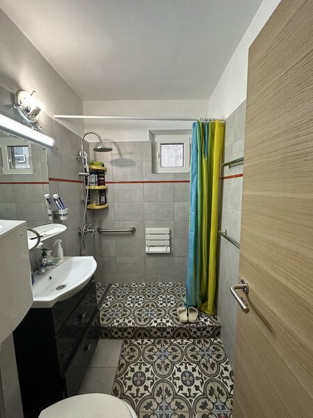 Drumul Taberei, str Valea Rosie, Bloc tip Z, bucatarie 9mp